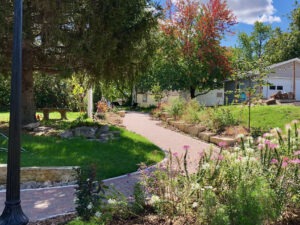 Tuttle Learning Walk by Sunken Garden