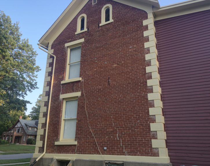 1005 Broadway St -01