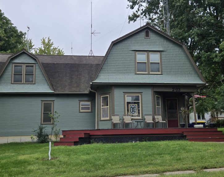 203 Franklin St - 01