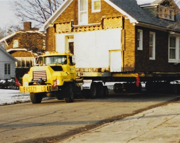 vk house move corner b